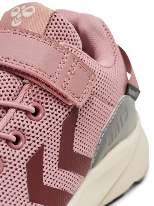 REACH 250 RECYCLED TEX JR Trainers with hummelTEX membrane