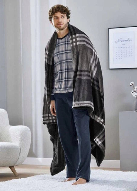 LIVERGY Men’s Fleece Pajama Set (Navy/Grey)