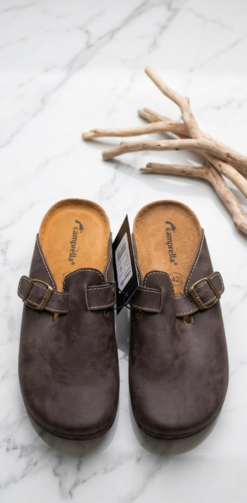 Camprella unisex Casual Comfort Clogs (Brown)