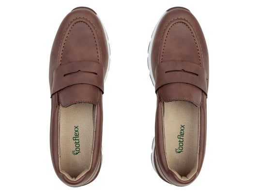 Women's Slip-ons, G-width, made of leather (Brown)