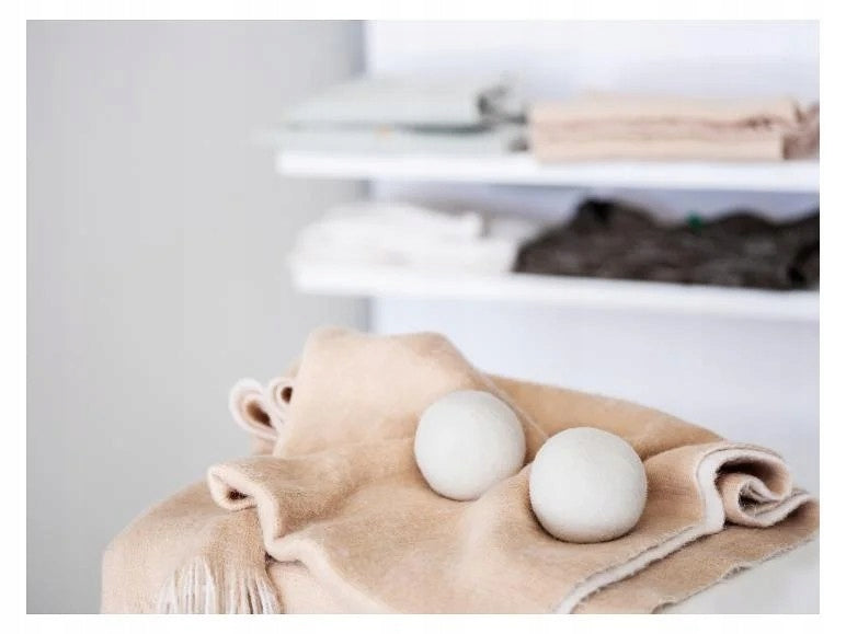 WENKO 2 x wool dryer balls for softening laundry