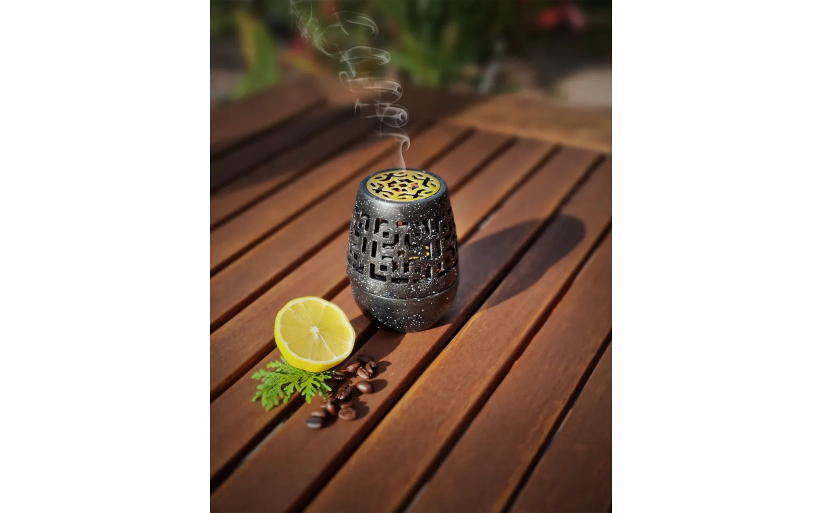 Gardigo Wasp Scent Coffee with fragrance mixture