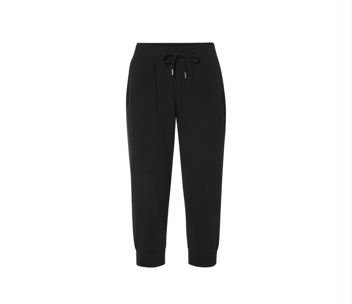 ESMARA Women’s Capri joggers (Black)