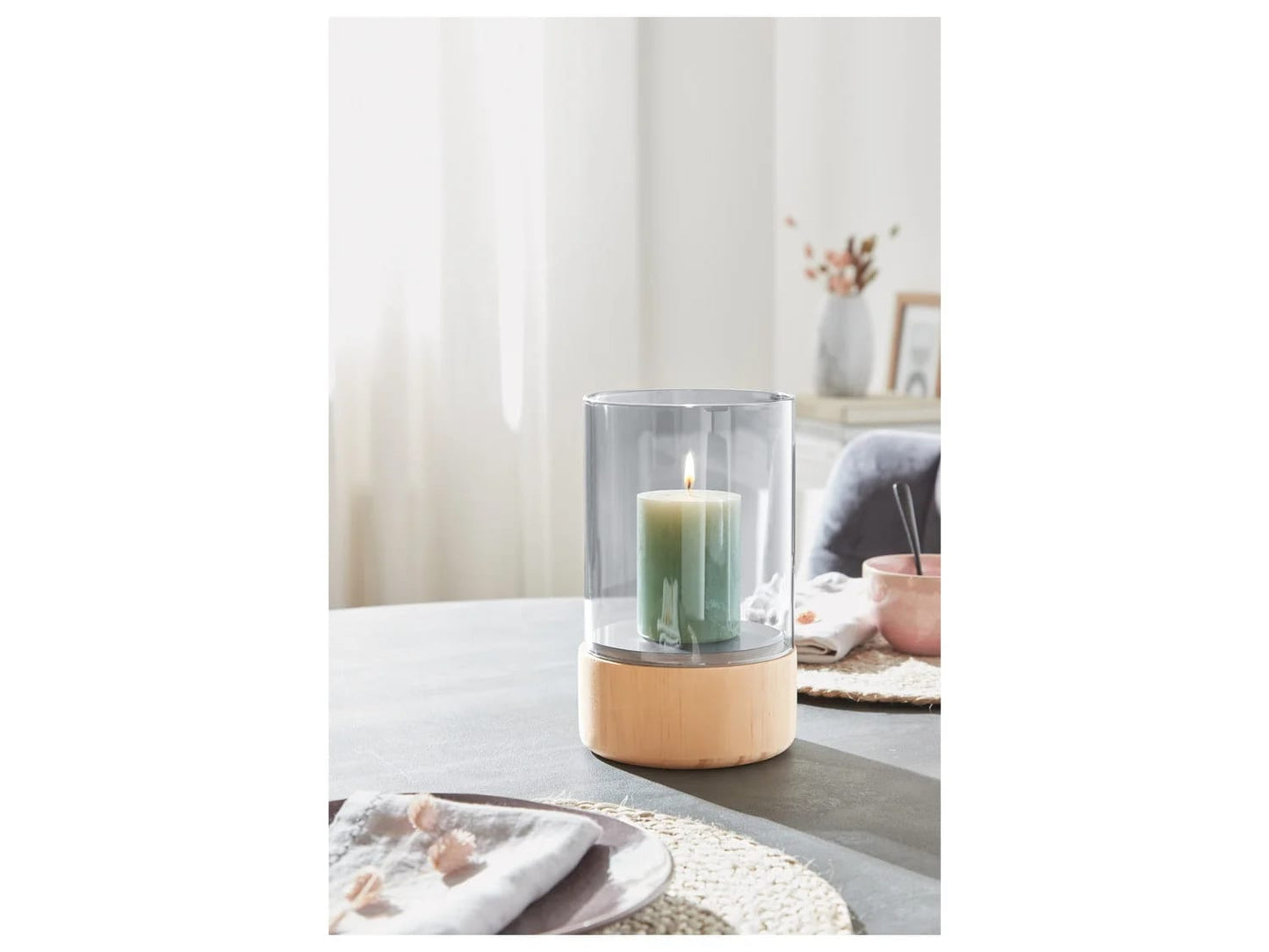 Glass candlestick