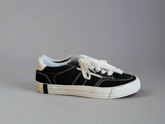H.I.S Black Canva