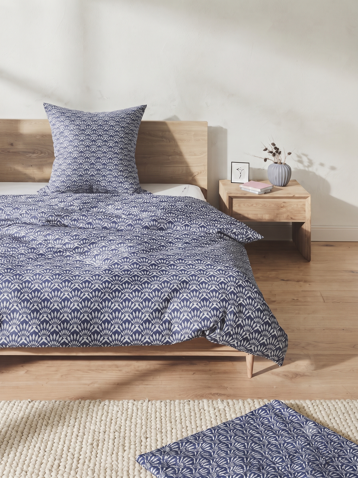 LIVARNO home Satin Bedding Set – Navy Blue Botanical Fan Pattern