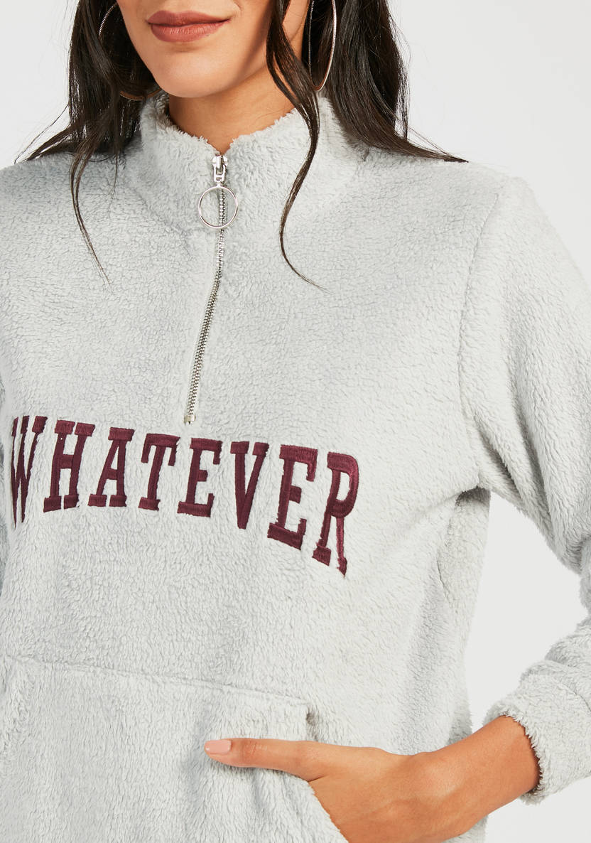 Women’s Hal-Zip Plush Sweatshirt