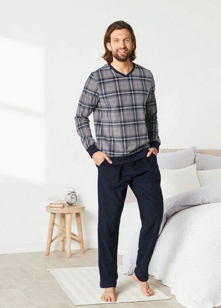 LIVERGY Men’s Fleece Pajama Set (Navy/Grey)