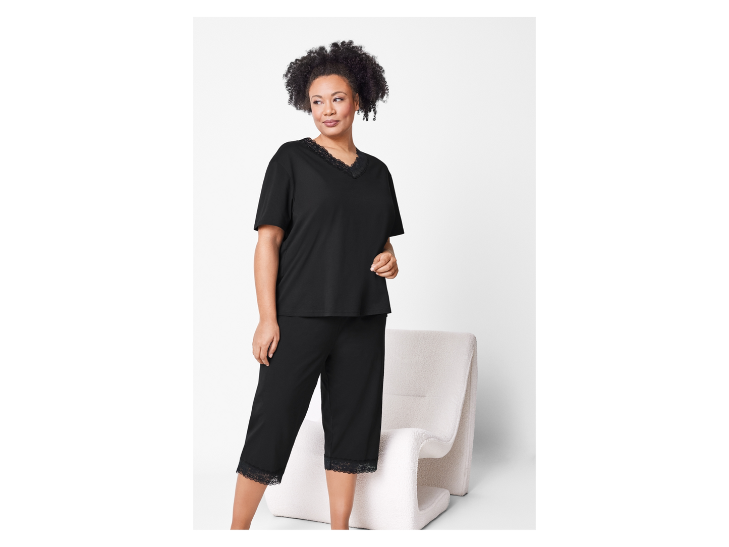 ESMARA Women’s Viscose PJ with lace (Black)