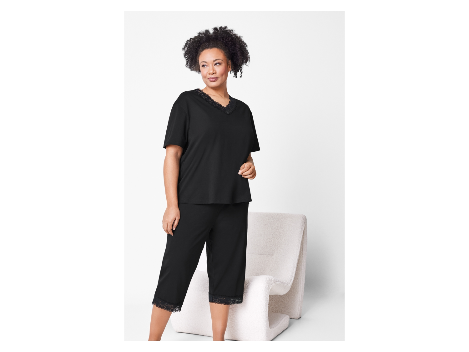 ESMARA Women’s Viscose PJ with lace (Black)