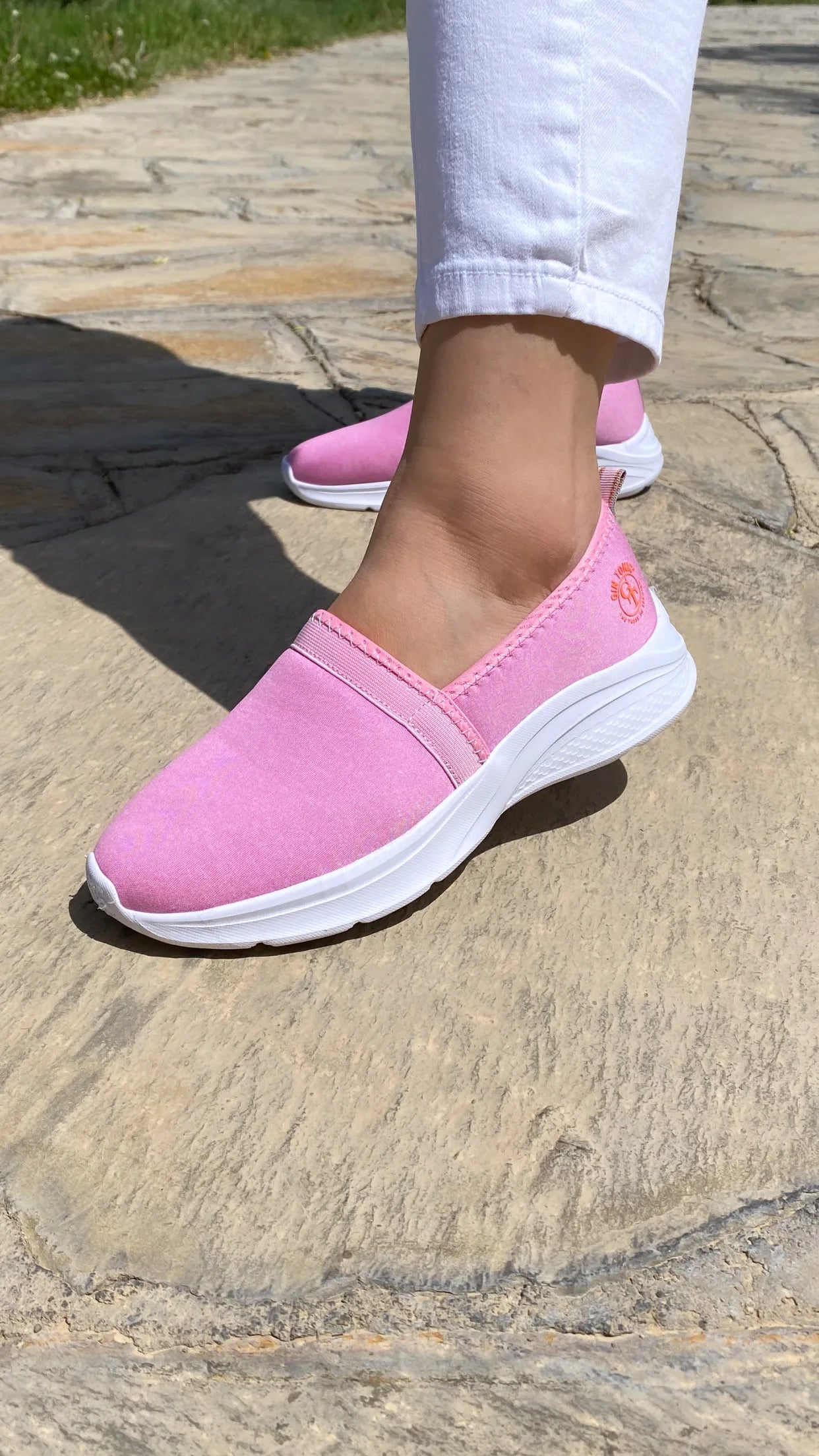 Gin Tonic Slip On Pink Sneakers