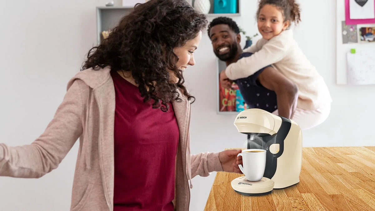 Bosch Tassimo Style TAS1107 - ماكينة تحضير القهوة بالكبسولات، لون كريمي