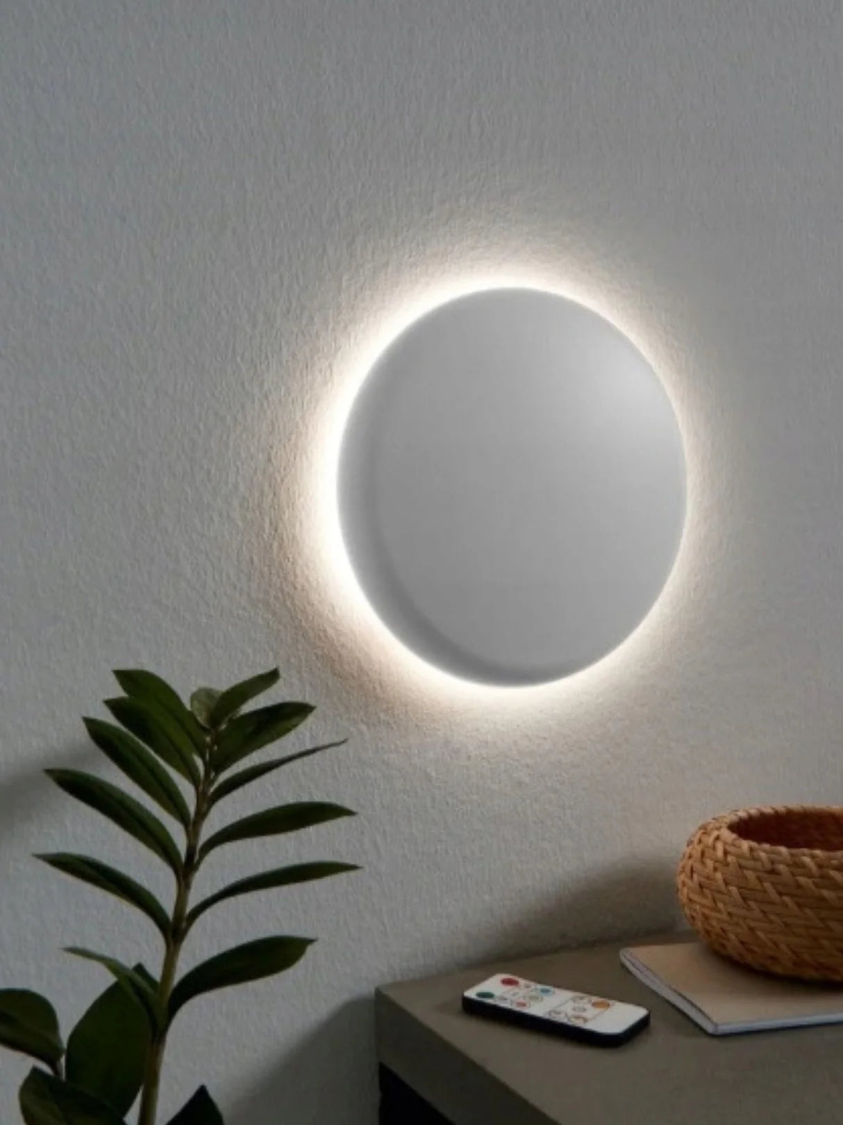 مصباح حائط LED لاسلكي مغناطيسي قابل للتعتيم يعمل بالبطارية من Livarno Home