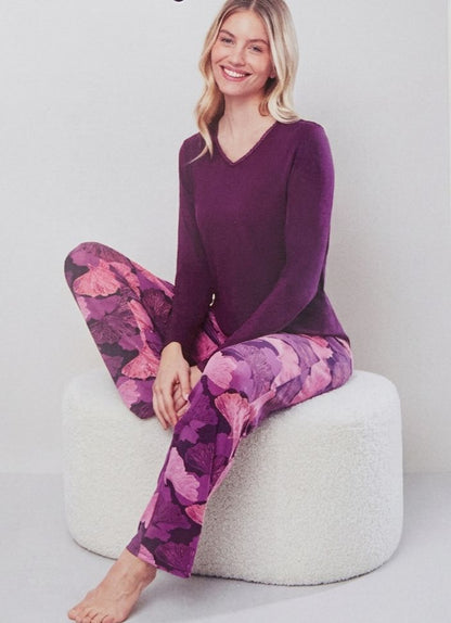 UP2Fashion  Women’s Long-Sleeved Plum Pajama Set