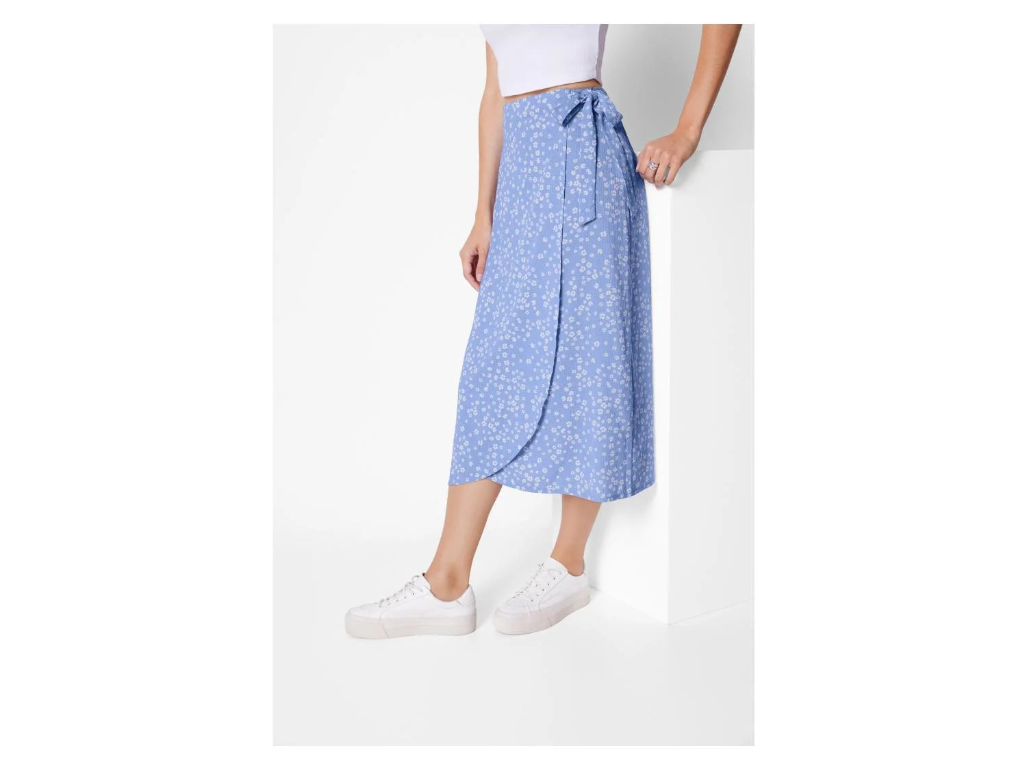 Women's wrap skirt