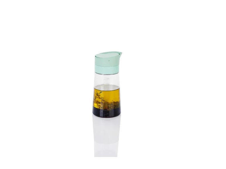 Salad Dressing Shaker