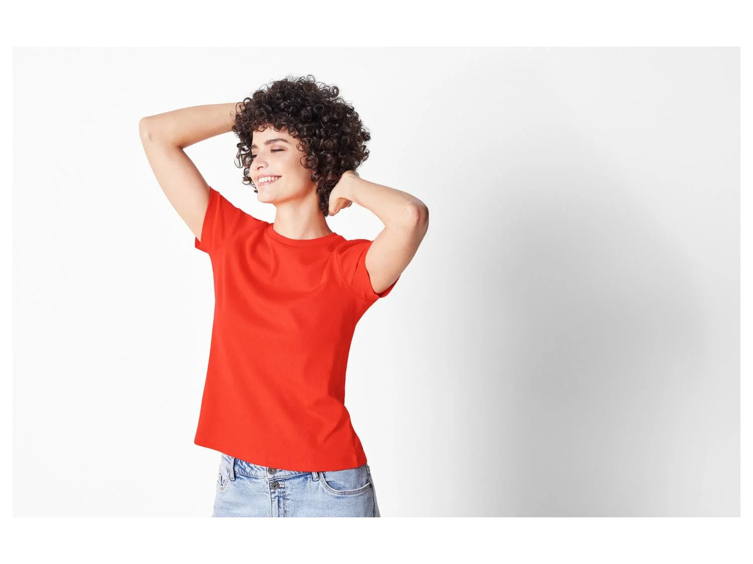 Women's ribbed T-shirt