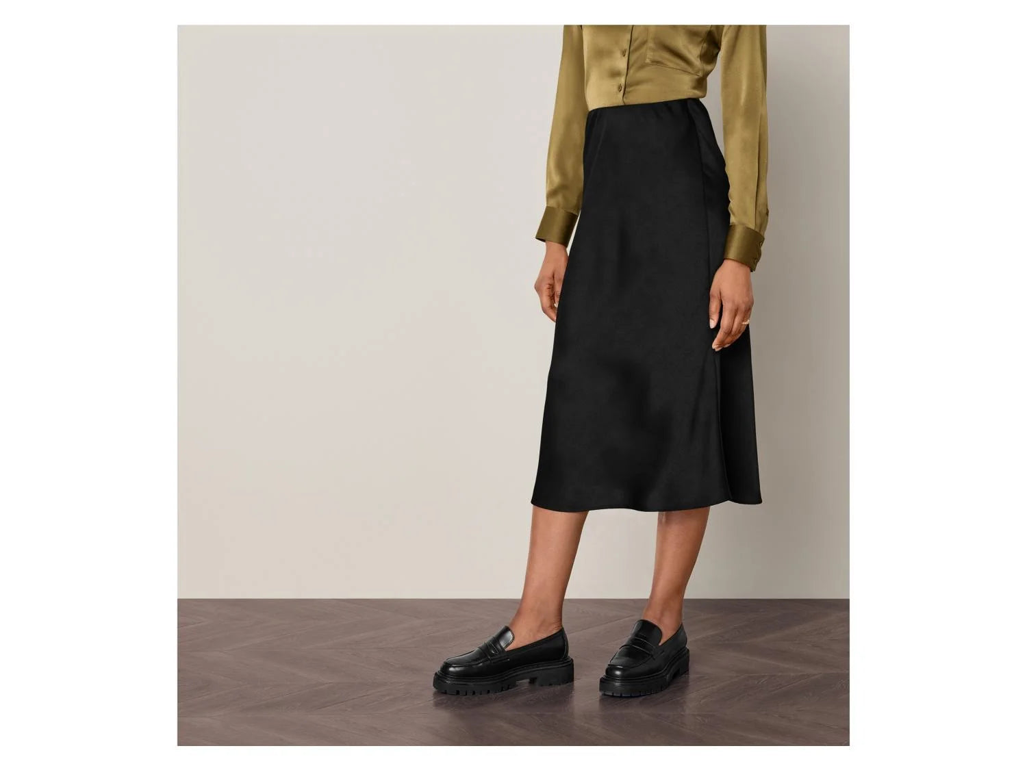 Esmara® satin midi skirt (Black)