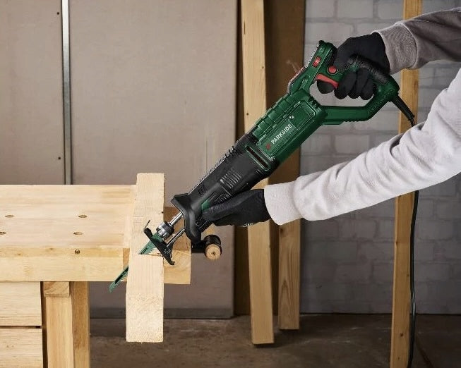 PARKSIDE® Reciprocating Saw 850W, 28mm Stroke, in Carry Case PFS 850 C3