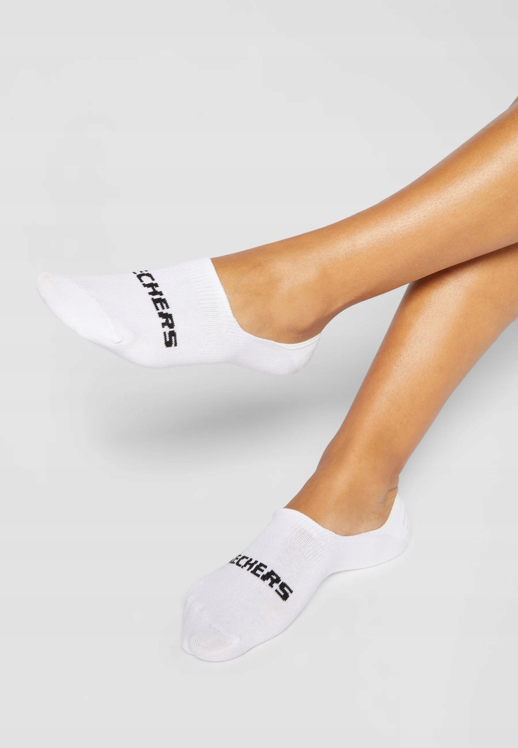 Set of 2 white socks