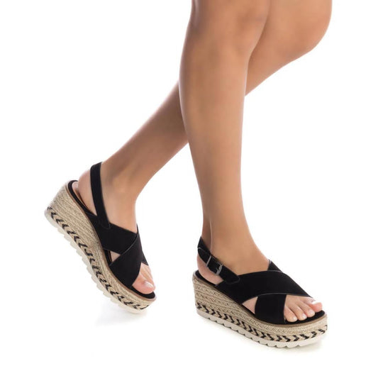 Refresh Women's Platform Sandals (Black)