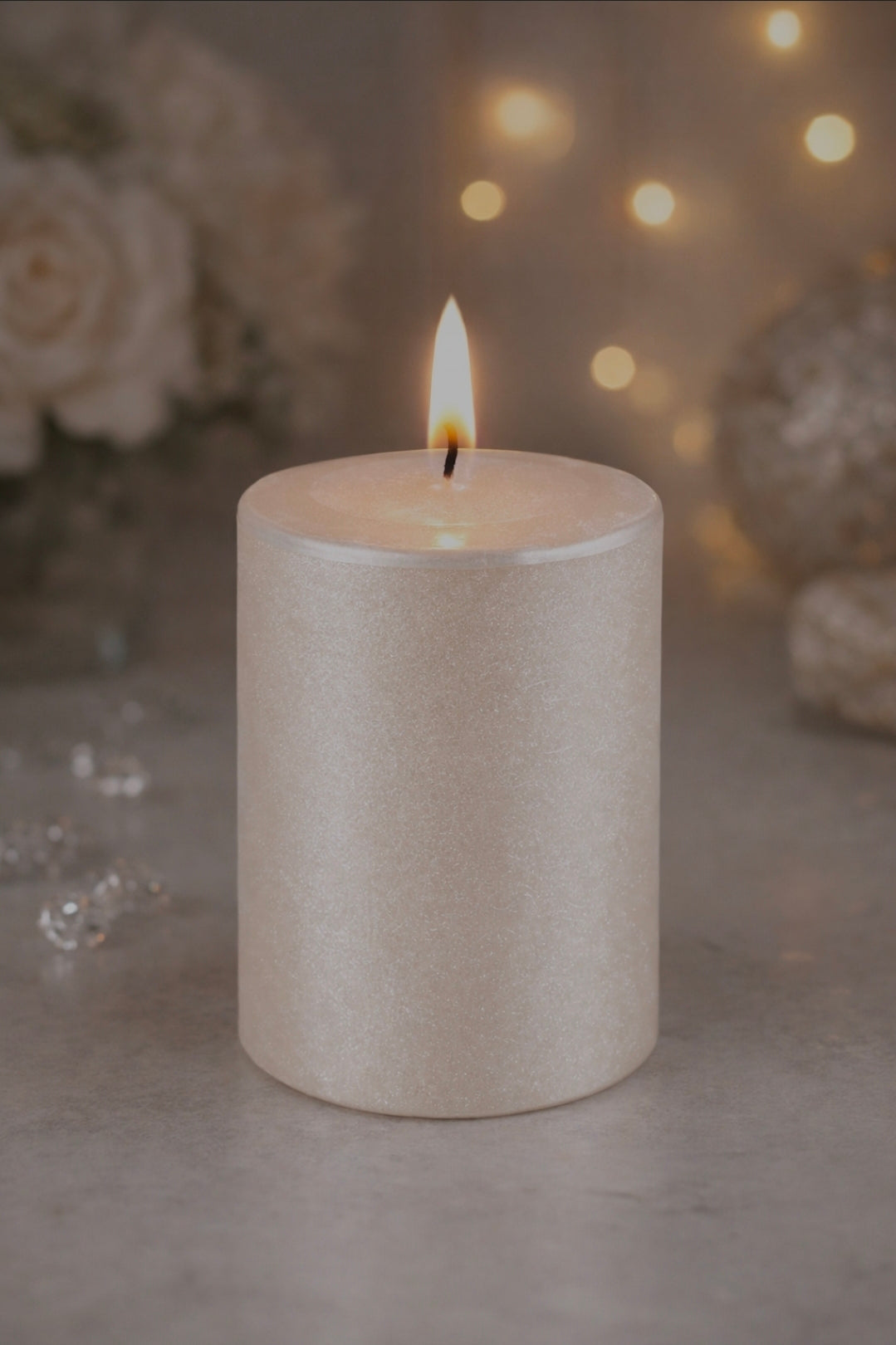 Decorative pearl cylinder candle, 10 cm, 6.8 cm, burning time approx. 36 h